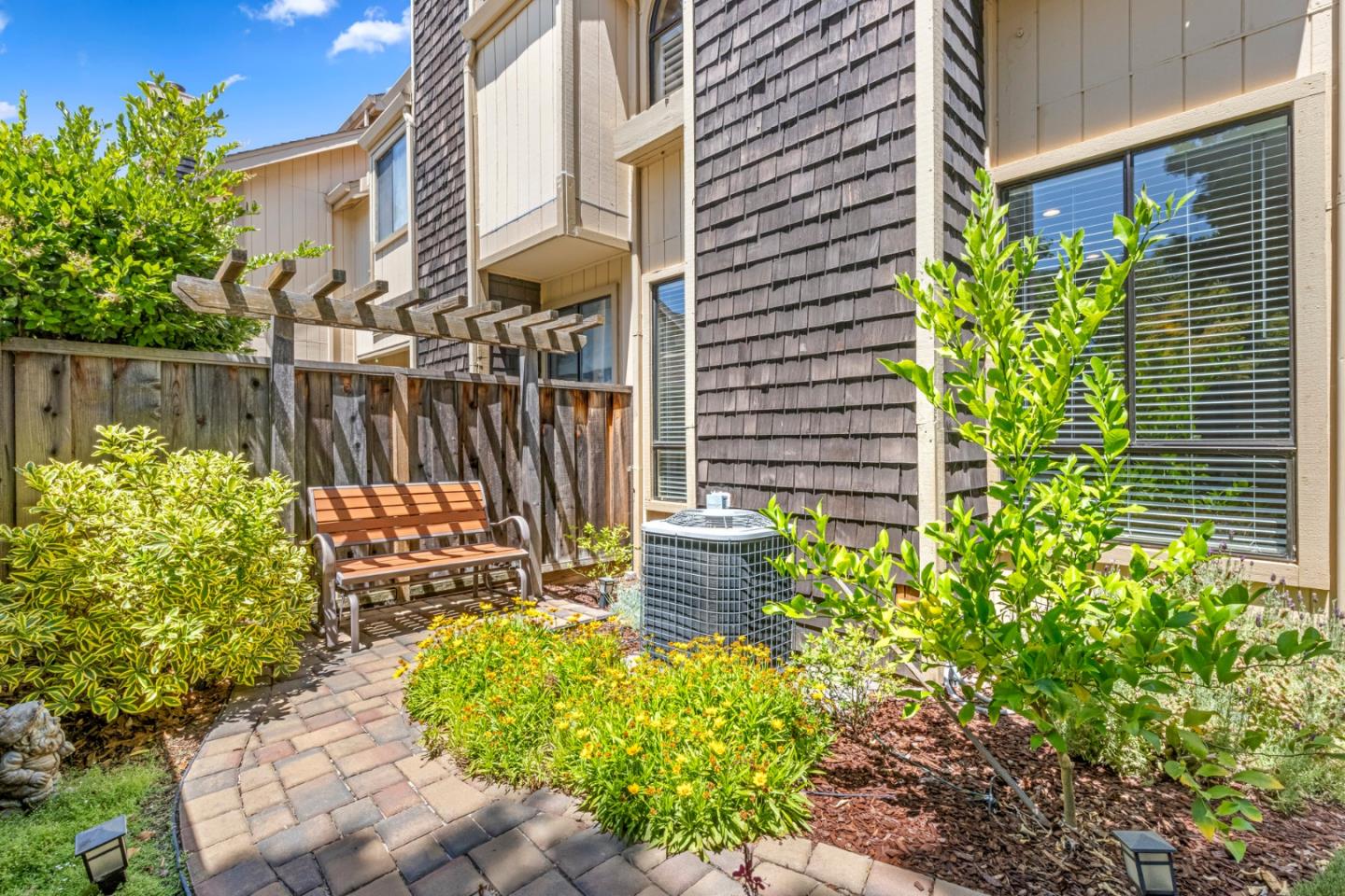 Detail Gallery Image 46 of 66 For 2137 Darnis Cir, Morgan Hill,  CA 95037 - 2 Beds | 2/1 Baths