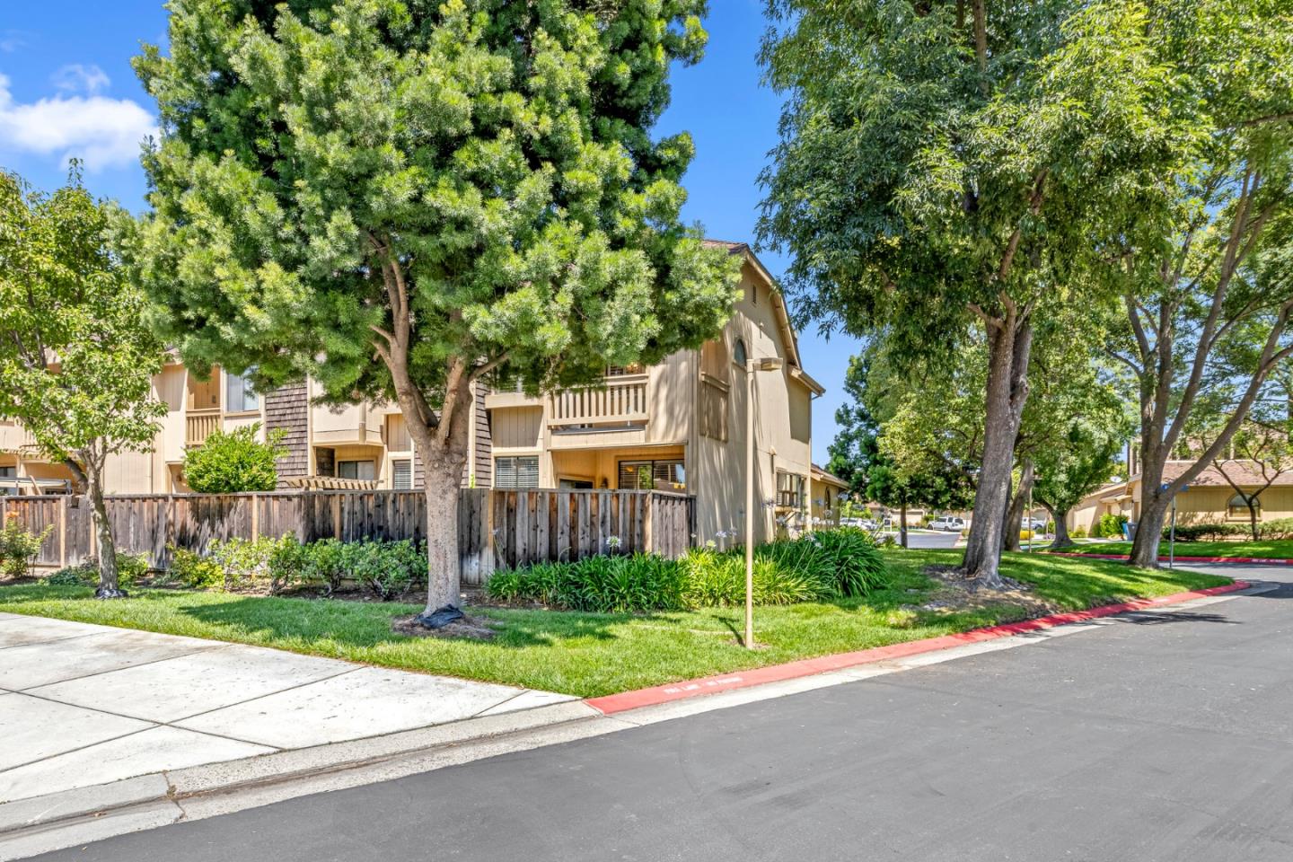 Detail Gallery Image 48 of 66 For 2137 Darnis Cir, Morgan Hill,  CA 95037 - 2 Beds | 2/1 Baths