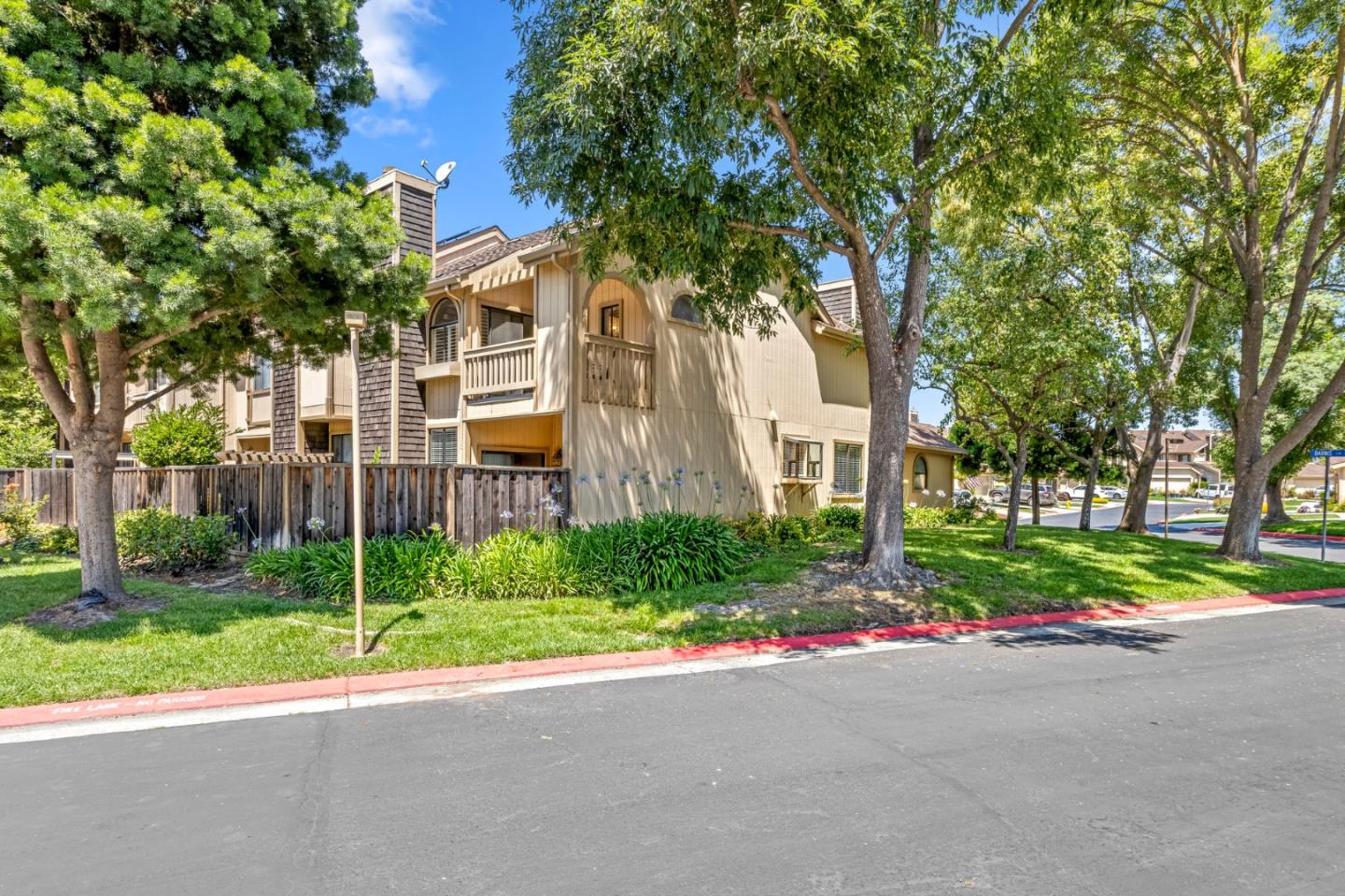Detail Gallery Image 49 of 66 For 2137 Darnis Cir, Morgan Hill,  CA 95037 - 2 Beds | 2/1 Baths