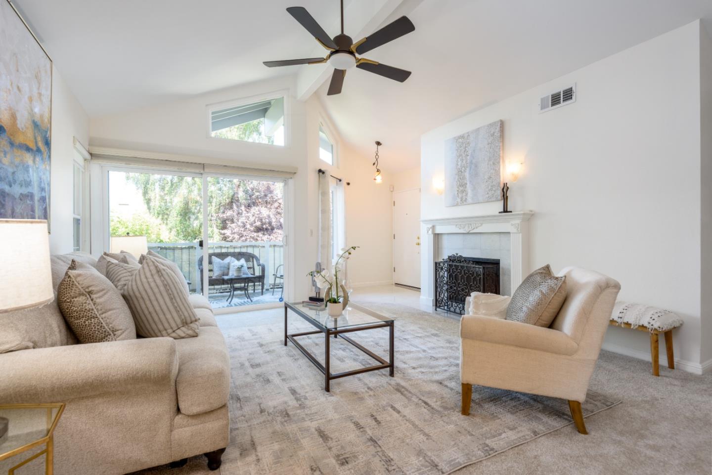 Detail Gallery Image 5 of 17 For 1638 via Laguna #9,  San Mateo,  CA 94404 - 2 Beds | 2 Baths