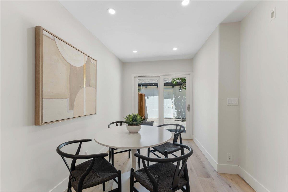 Detail Gallery Image 11 of 33 For 16345 Los Gatos Blvd #33,  Los Gatos,  CA 95032 - 3 Beds | 2 Baths