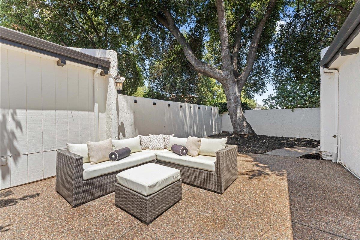 Detail Gallery Image 25 of 33 For 16345 Los Gatos Blvd #33,  Los Gatos,  CA 95032 - 3 Beds | 2 Baths