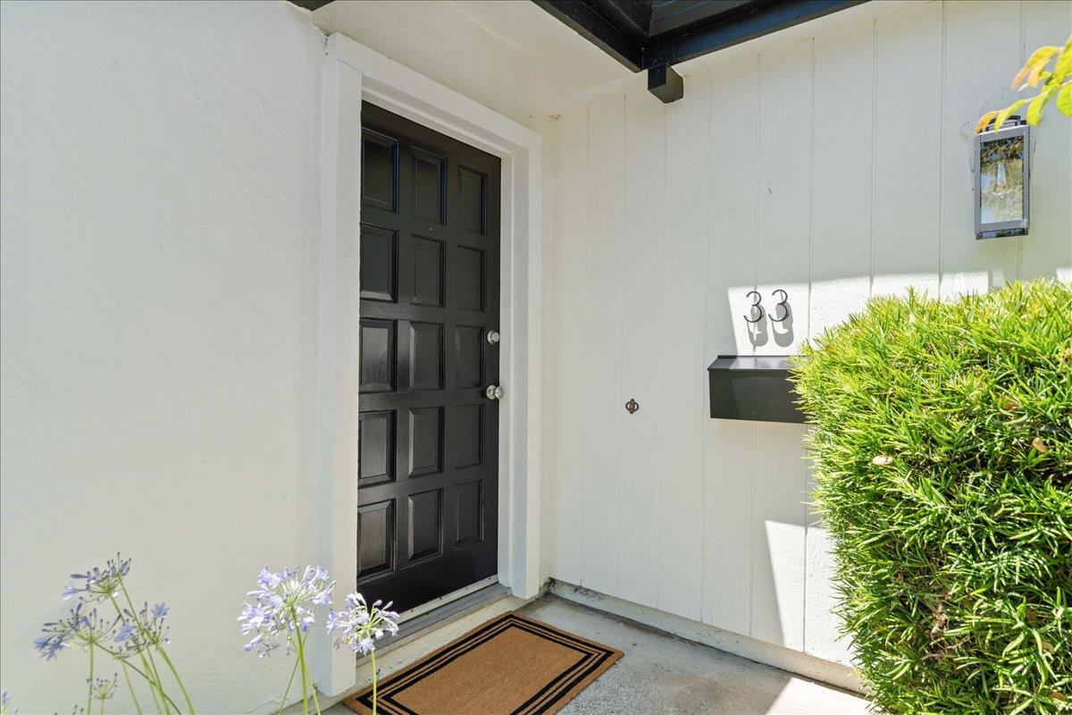 Detail Gallery Image 3 of 33 For 16345 Los Gatos Blvd #33,  Los Gatos,  CA 95032 - 3 Beds | 2 Baths