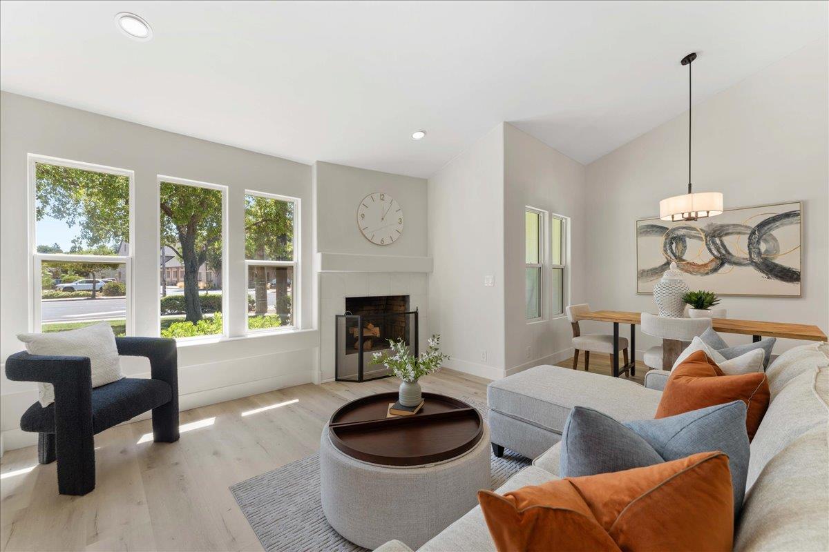 Detail Gallery Image 6 of 33 For 16345 Los Gatos Blvd #33,  Los Gatos,  CA 95032 - 3 Beds | 2 Baths