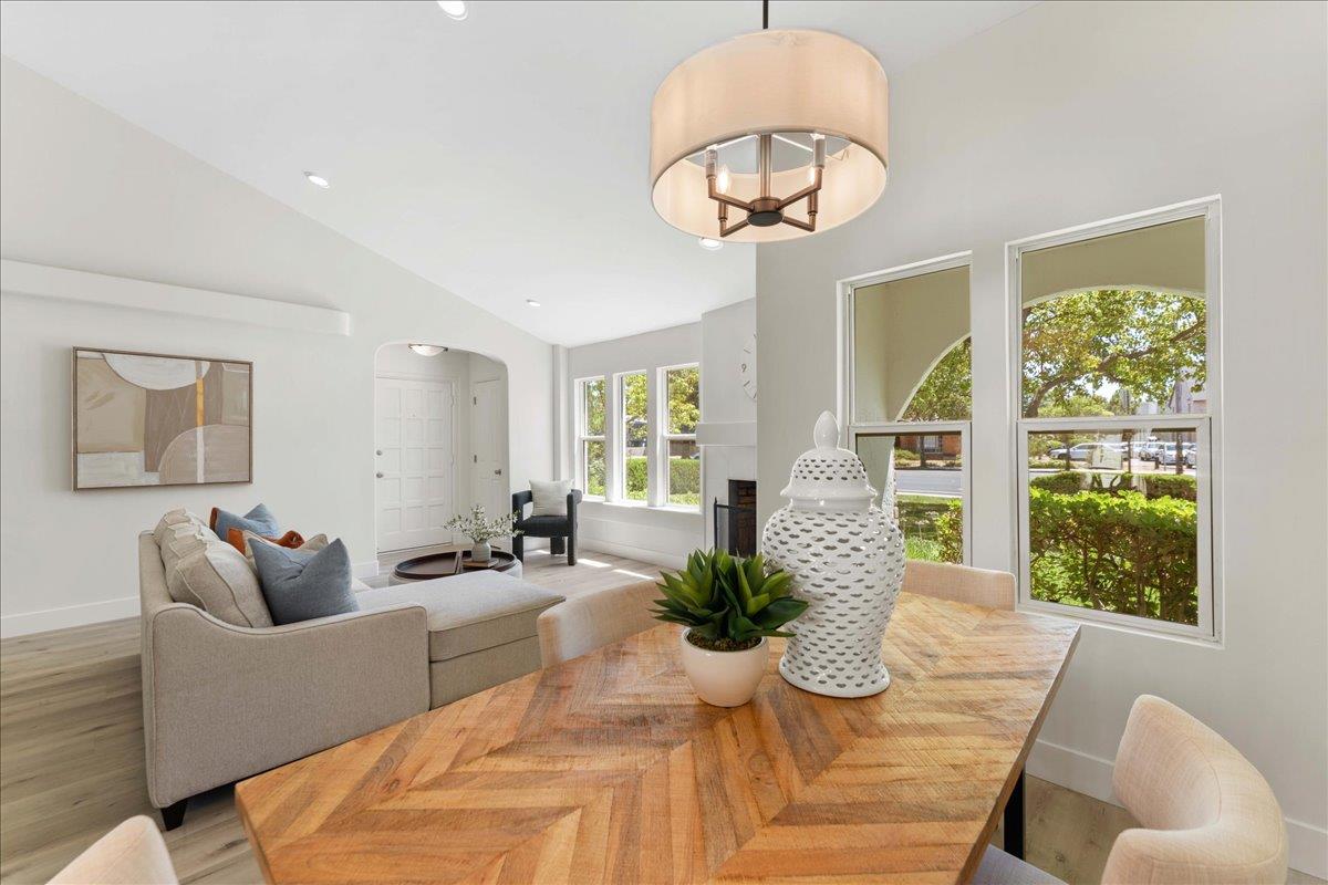 Detail Gallery Image 8 of 33 For 16345 Los Gatos Blvd #33,  Los Gatos,  CA 95032 - 3 Beds | 2 Baths