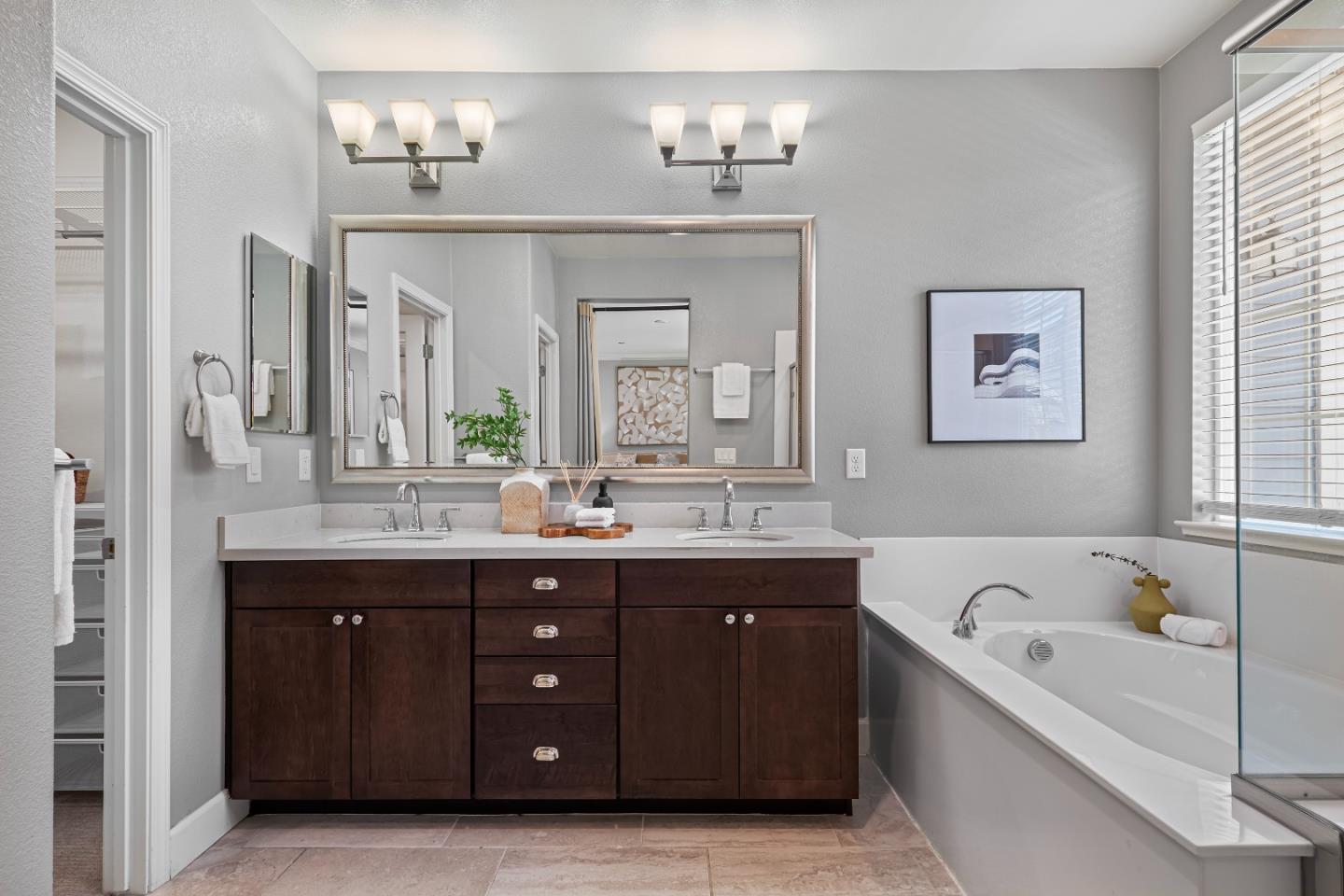 Detail Gallery Image 24 of 41 For 34104 Spur Way, Fremont,  CA 94555 - 4 Beds | 3 Baths