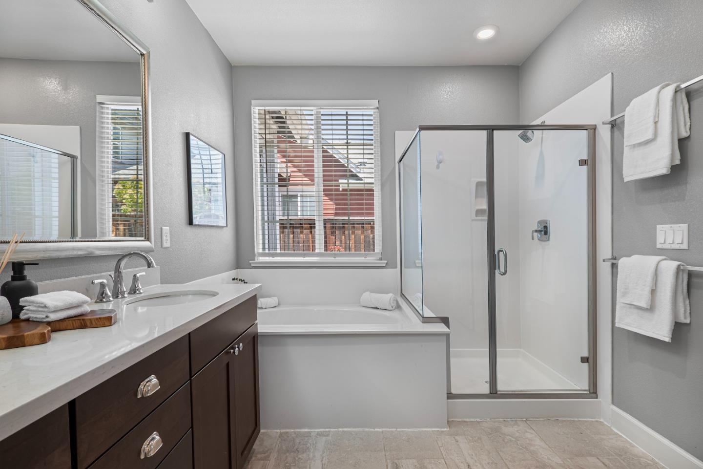 Detail Gallery Image 25 of 41 For 34104 Spur Way, Fremont,  CA 94555 - 4 Beds | 3 Baths