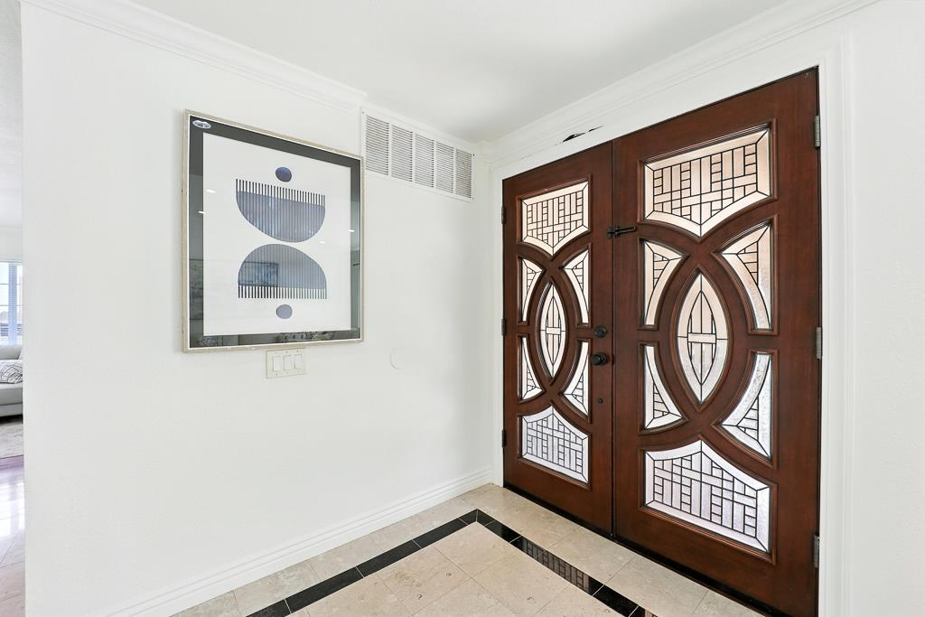 Detail Gallery Image 11 of 87 For 2507 Constellation Dr, Hayward,  CA 94545 - 4 Beds | 2/1 Baths