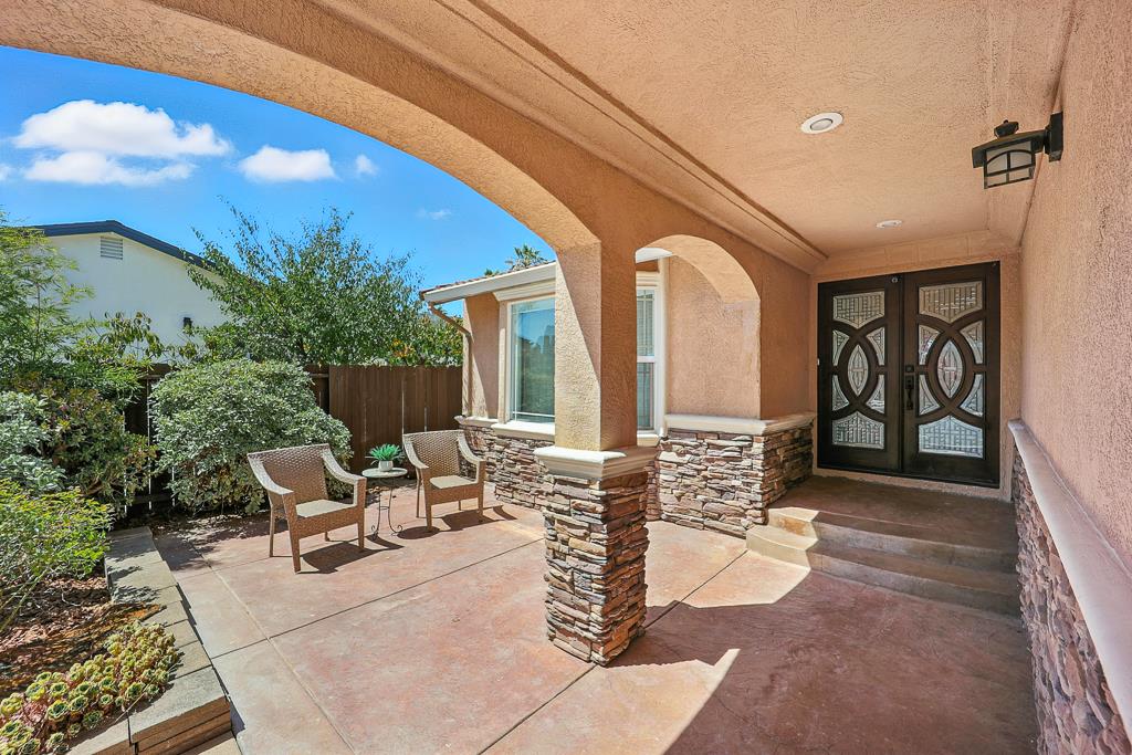 Detail Gallery Image 4 of 87 For 2507 Constellation Dr, Hayward,  CA 94545 - 4 Beds | 2/1 Baths