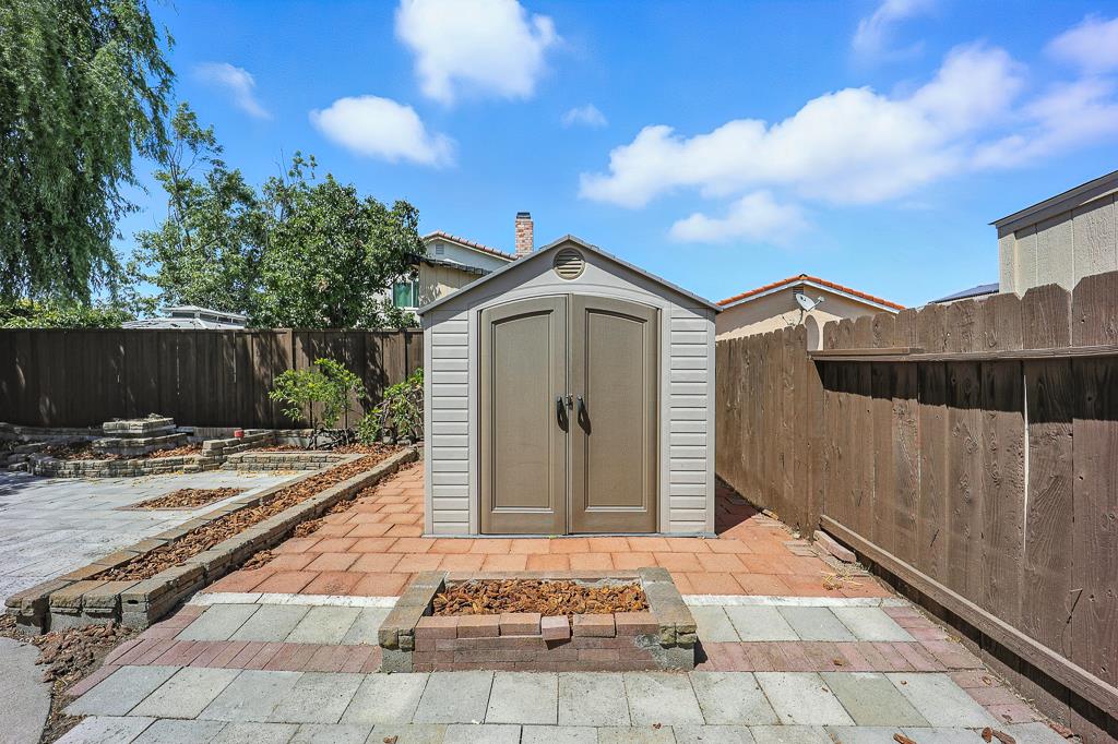 Detail Gallery Image 69 of 87 For 2507 Constellation Dr, Hayward,  CA 94545 - 4 Beds | 2/1 Baths