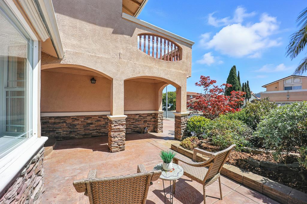 Detail Gallery Image 7 of 87 For 2507 Constellation Dr, Hayward,  CA 94545 - 4 Beds | 2/1 Baths