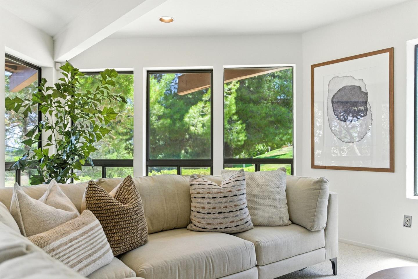 Detail Gallery Image 10 of 66 For 12391 Farr Ranch Ct, Saratoga,  CA 95070 - 3 Beds | 2/1 Baths