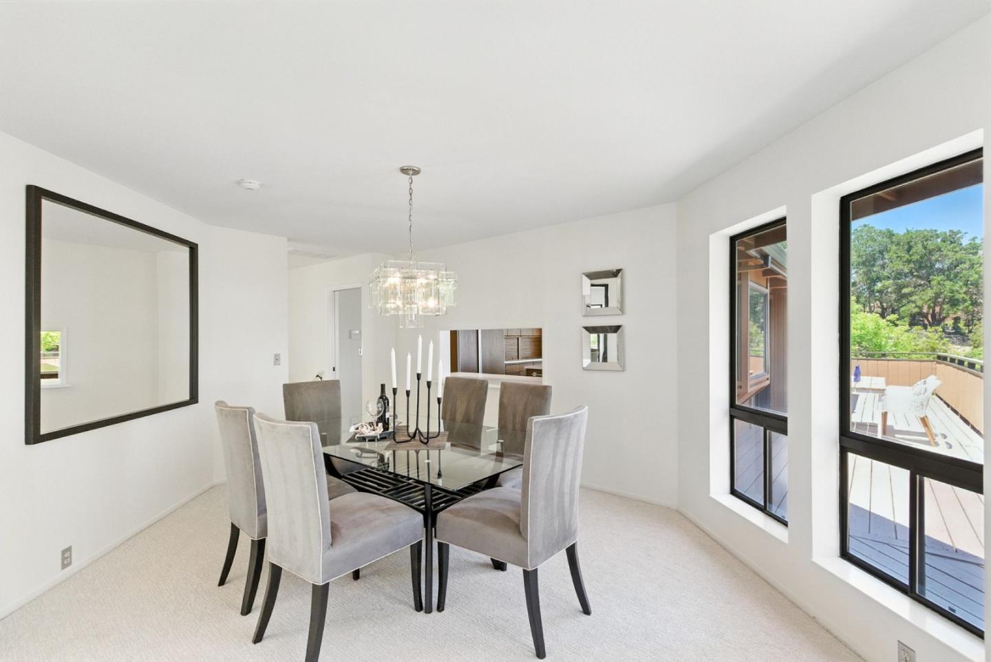 Detail Gallery Image 14 of 66 For 12391 Farr Ranch Ct, Saratoga,  CA 95070 - 3 Beds | 2/1 Baths