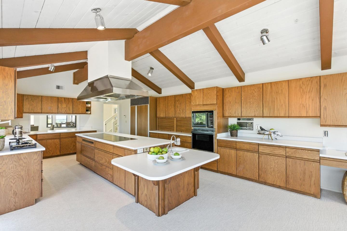 Detail Gallery Image 16 of 66 For 12391 Farr Ranch Ct, Saratoga,  CA 95070 - 3 Beds | 2/1 Baths