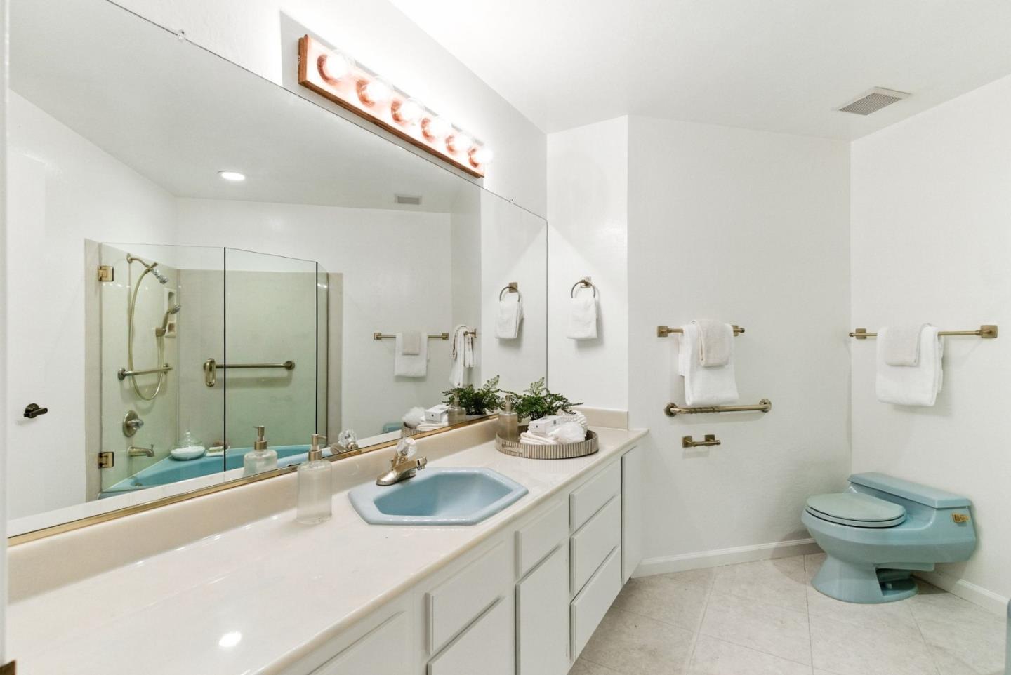 Detail Gallery Image 27 of 66 For 12391 Farr Ranch Ct, Saratoga,  CA 95070 - 3 Beds | 2/1 Baths