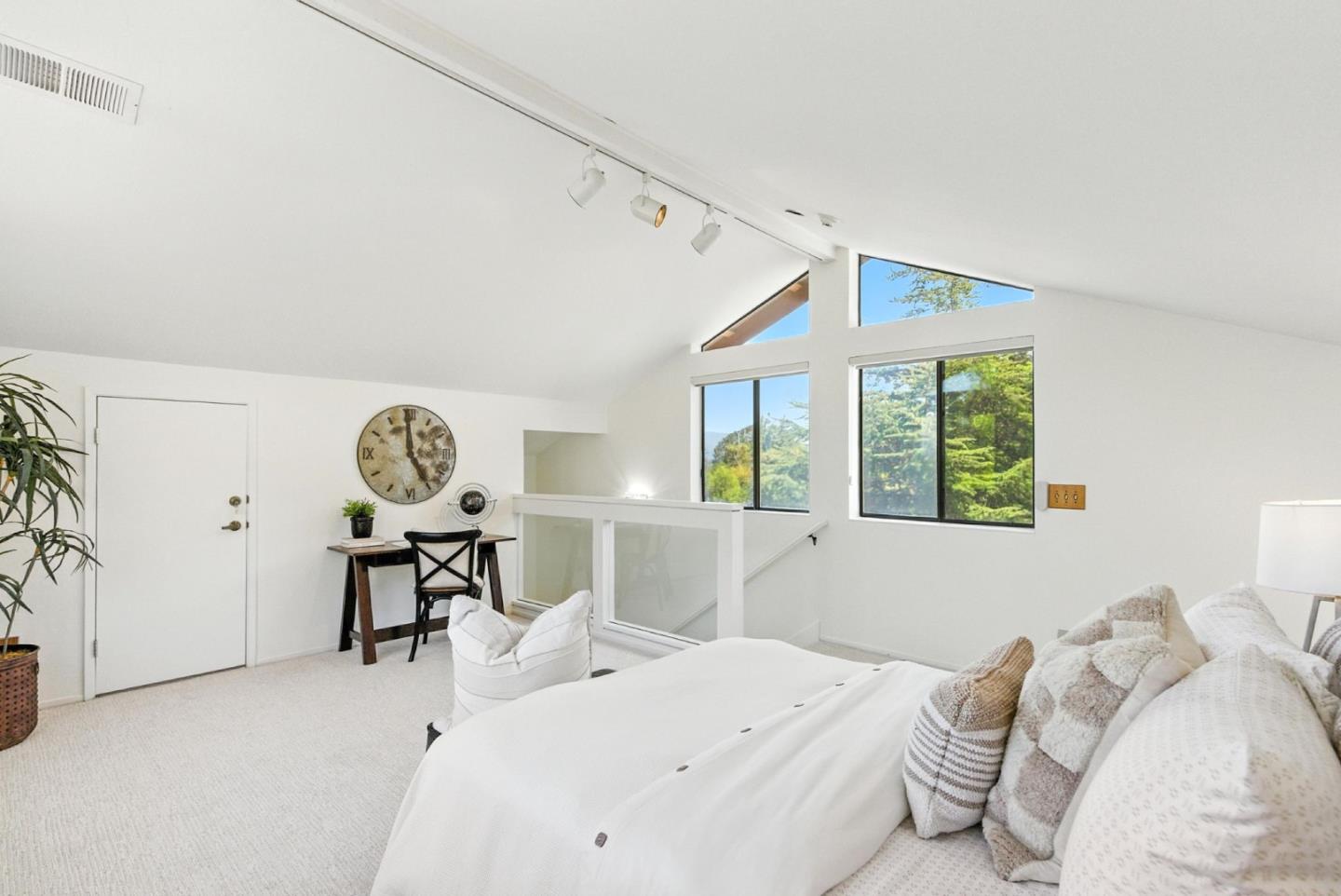 Detail Gallery Image 35 of 66 For 12391 Farr Ranch Ct, Saratoga,  CA 95070 - 3 Beds | 2/1 Baths