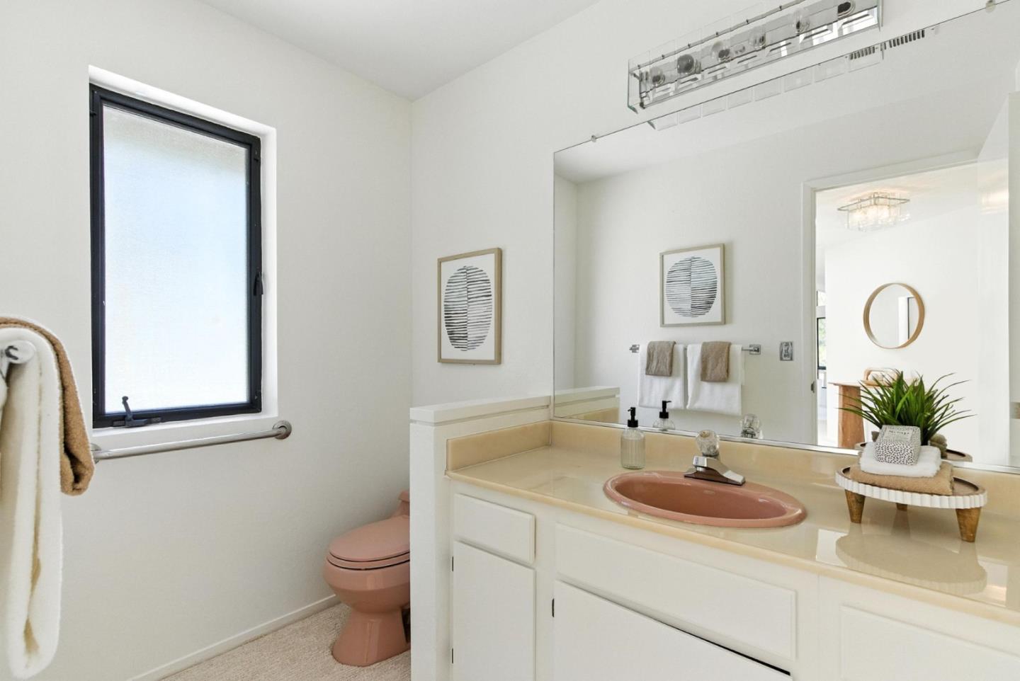 Detail Gallery Image 41 of 66 For 12391 Farr Ranch Ct, Saratoga,  CA 95070 - 3 Beds | 2/1 Baths