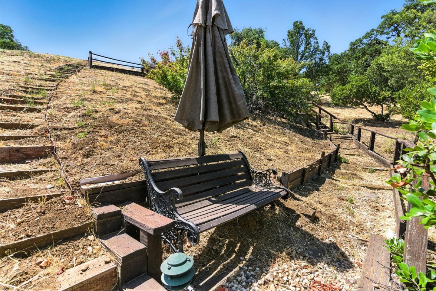 Detail Gallery Image 46 of 66 For 12391 Farr Ranch Ct, Saratoga,  CA 95070 - 3 Beds | 2/1 Baths