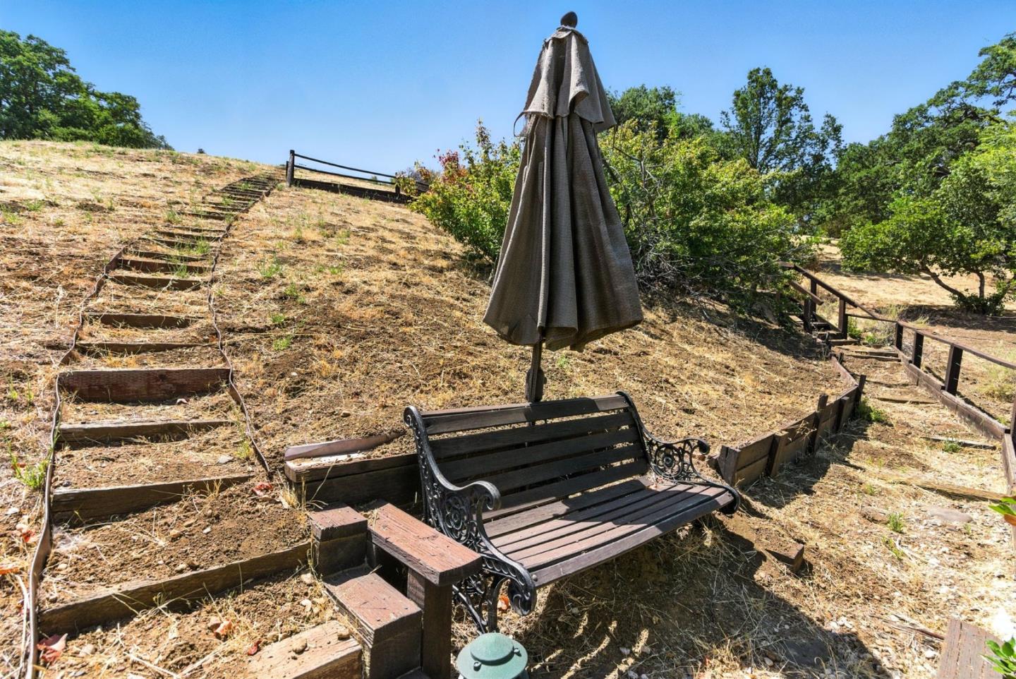 Detail Gallery Image 47 of 66 For 12391 Farr Ranch Ct, Saratoga,  CA 95070 - 3 Beds | 2/1 Baths