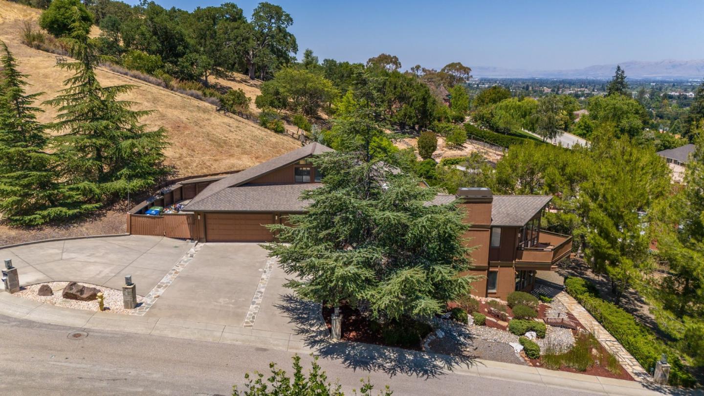 Detail Gallery Image 55 of 66 For 12391 Farr Ranch Ct, Saratoga,  CA 95070 - 3 Beds | 2/1 Baths