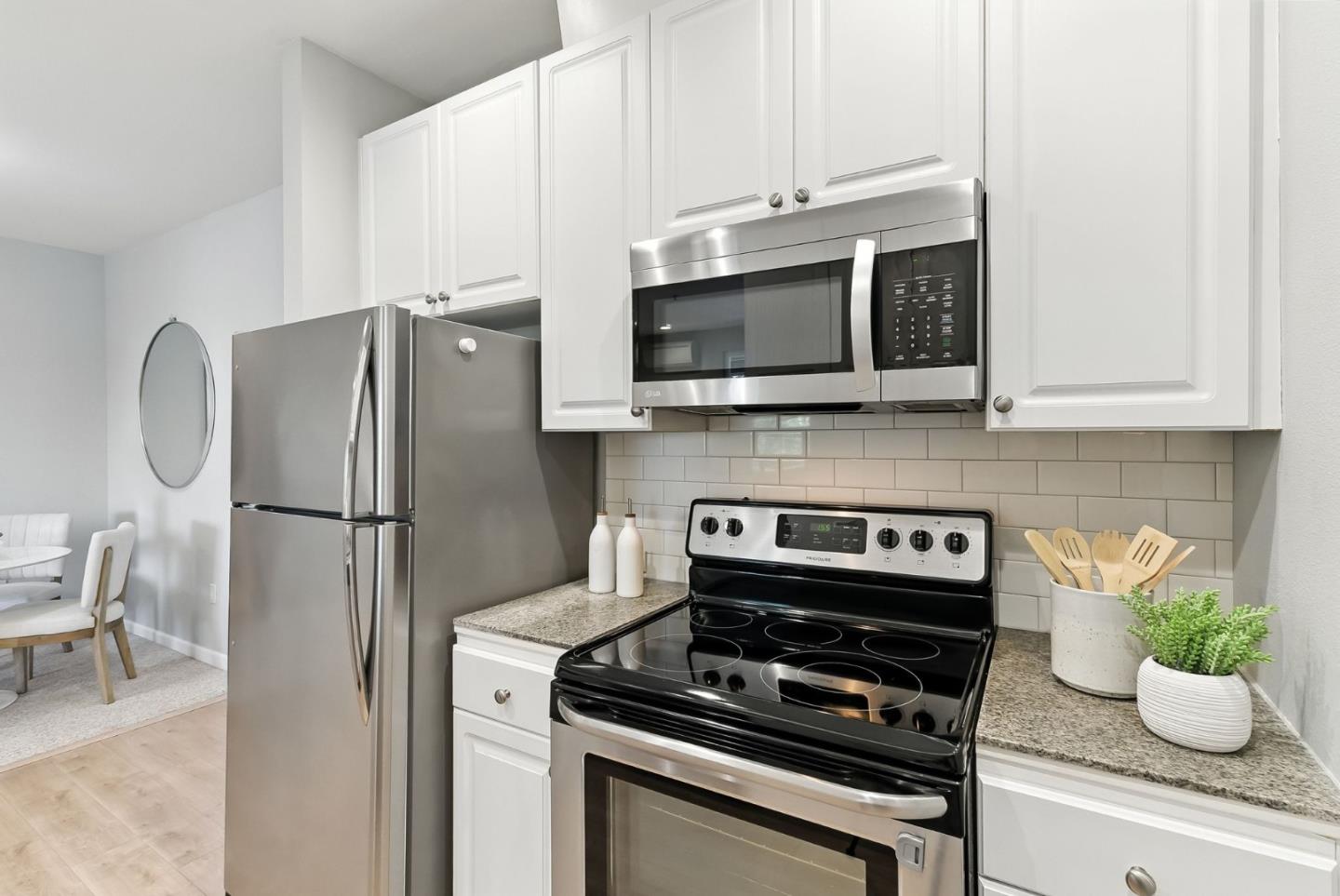 Detail Gallery Image 8 of 32 For 401 S Norfolk St #315,  San Mateo,  CA 94401 - 2 Beds | 2 Baths