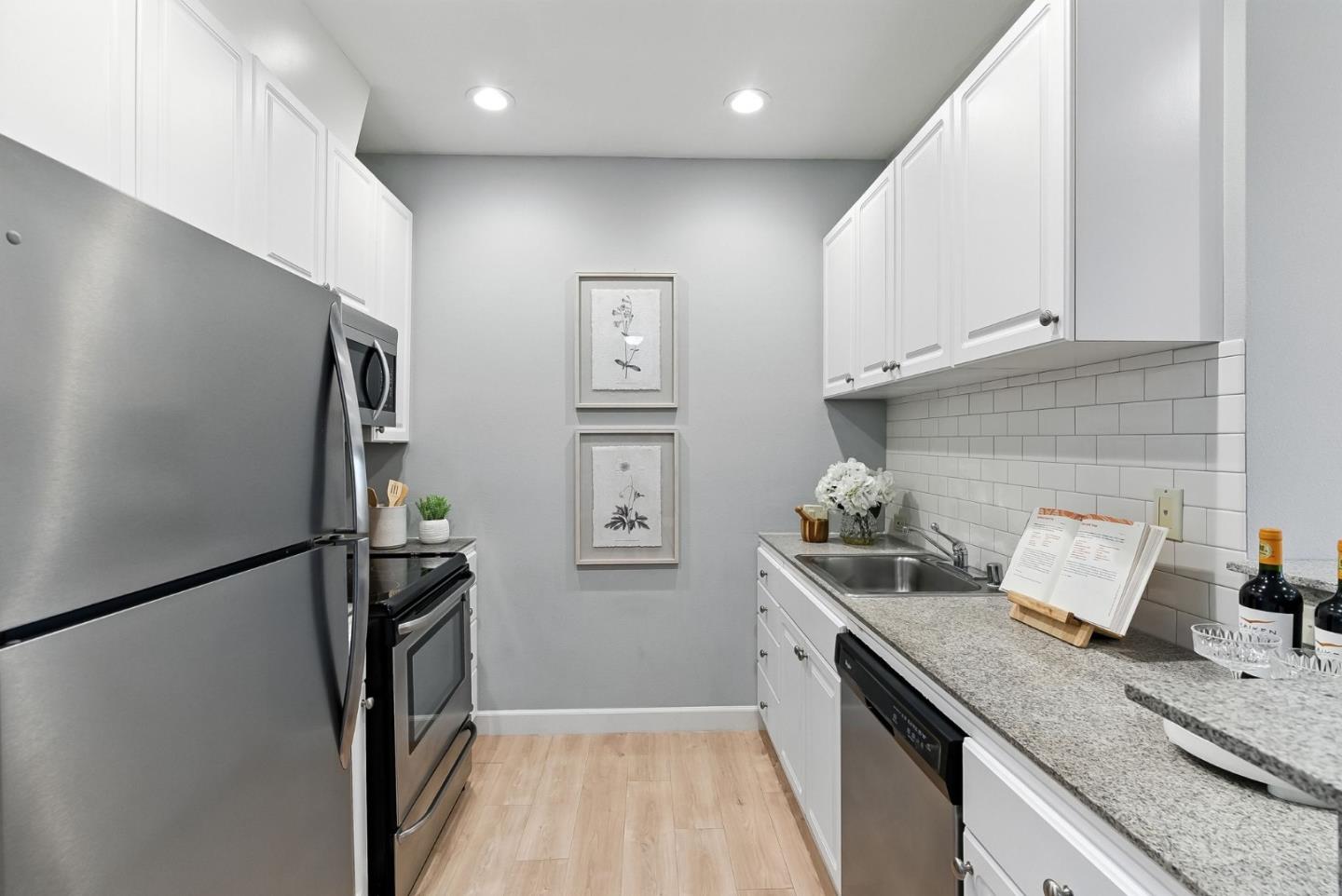 Detail Gallery Image 9 of 32 For 401 S Norfolk St #315,  San Mateo,  CA 94401 - 2 Beds | 2 Baths