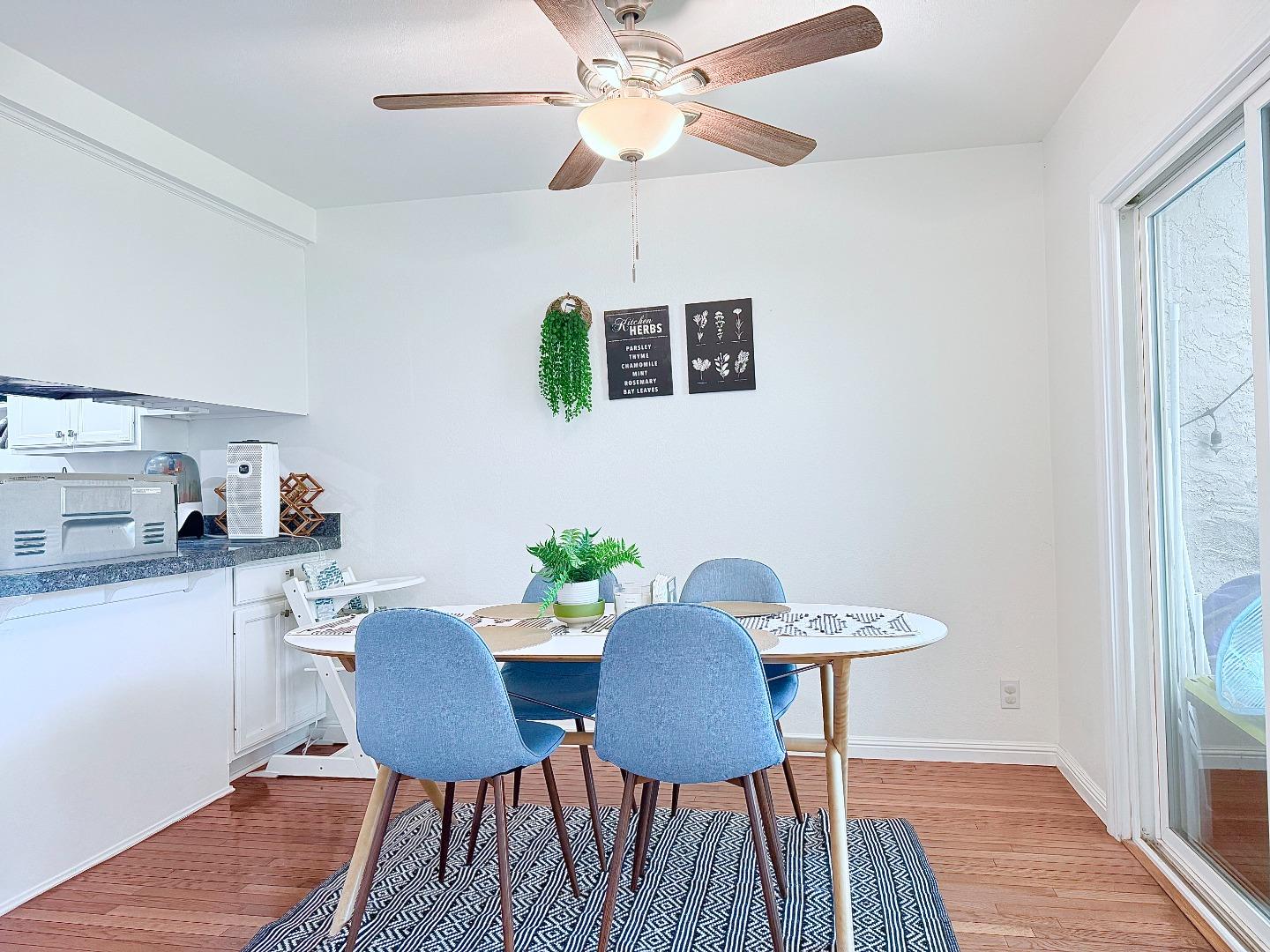Detail Gallery Image 7 of 29 For 130 Baroni Ave #29,  San Jose,  CA 95136 - 2 Beds | 2/1 Baths