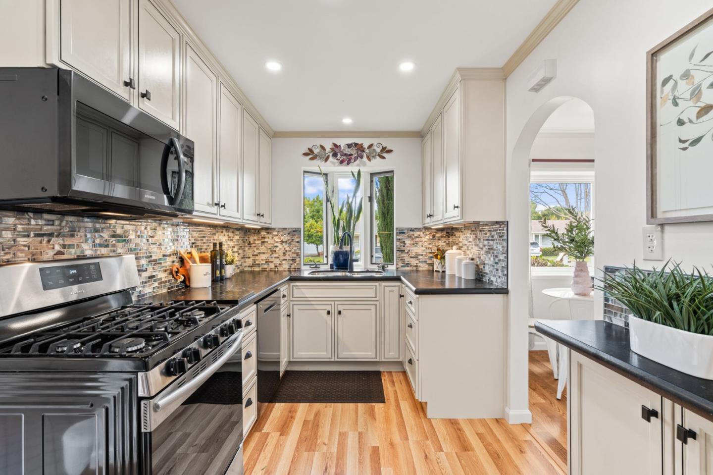 Detail Gallery Image 8 of 50 For 3150 Riddle Rd, San Jose,  CA 95117 - – Beds | – Baths