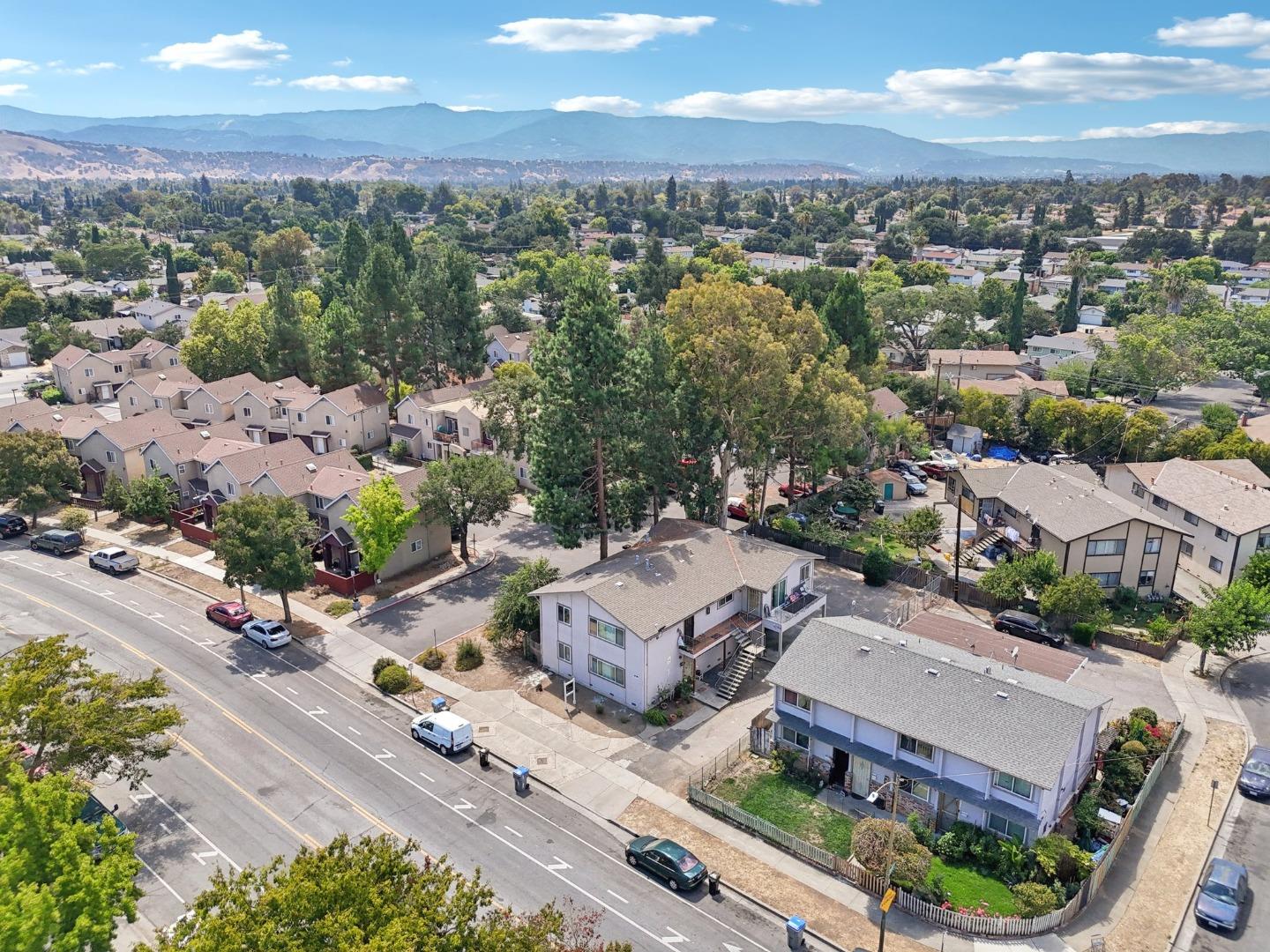 Detail Gallery Image 21 of 27 For 476 Branham Ln, San Jose,  CA 95111 - – Beds | – Baths