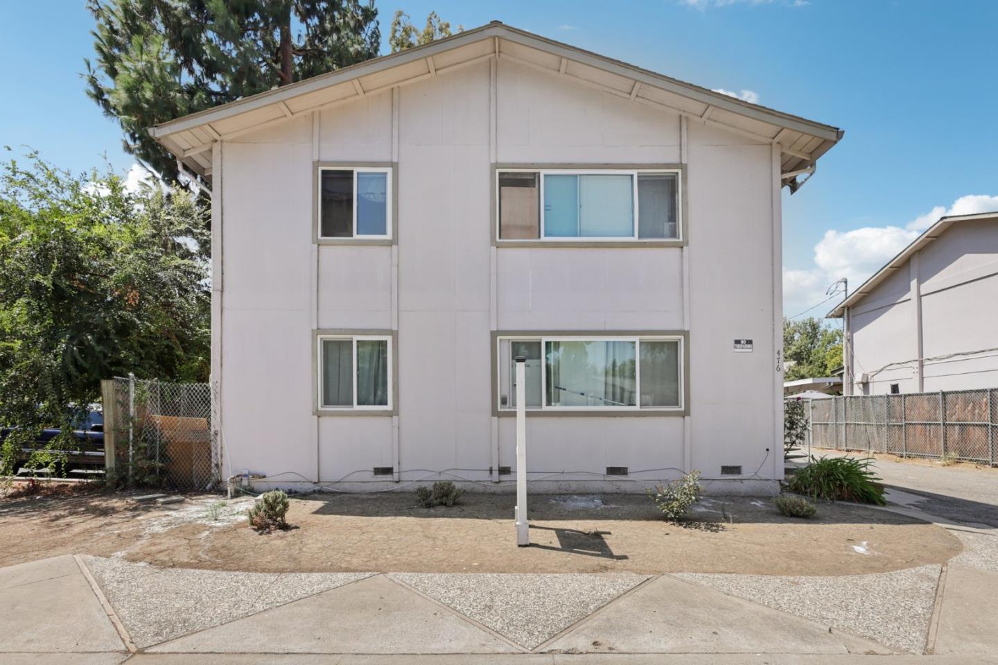 Detail Gallery Image 3 of 27 For 476 Branham Ln, San Jose,  CA 95111 - – Beds | – Baths