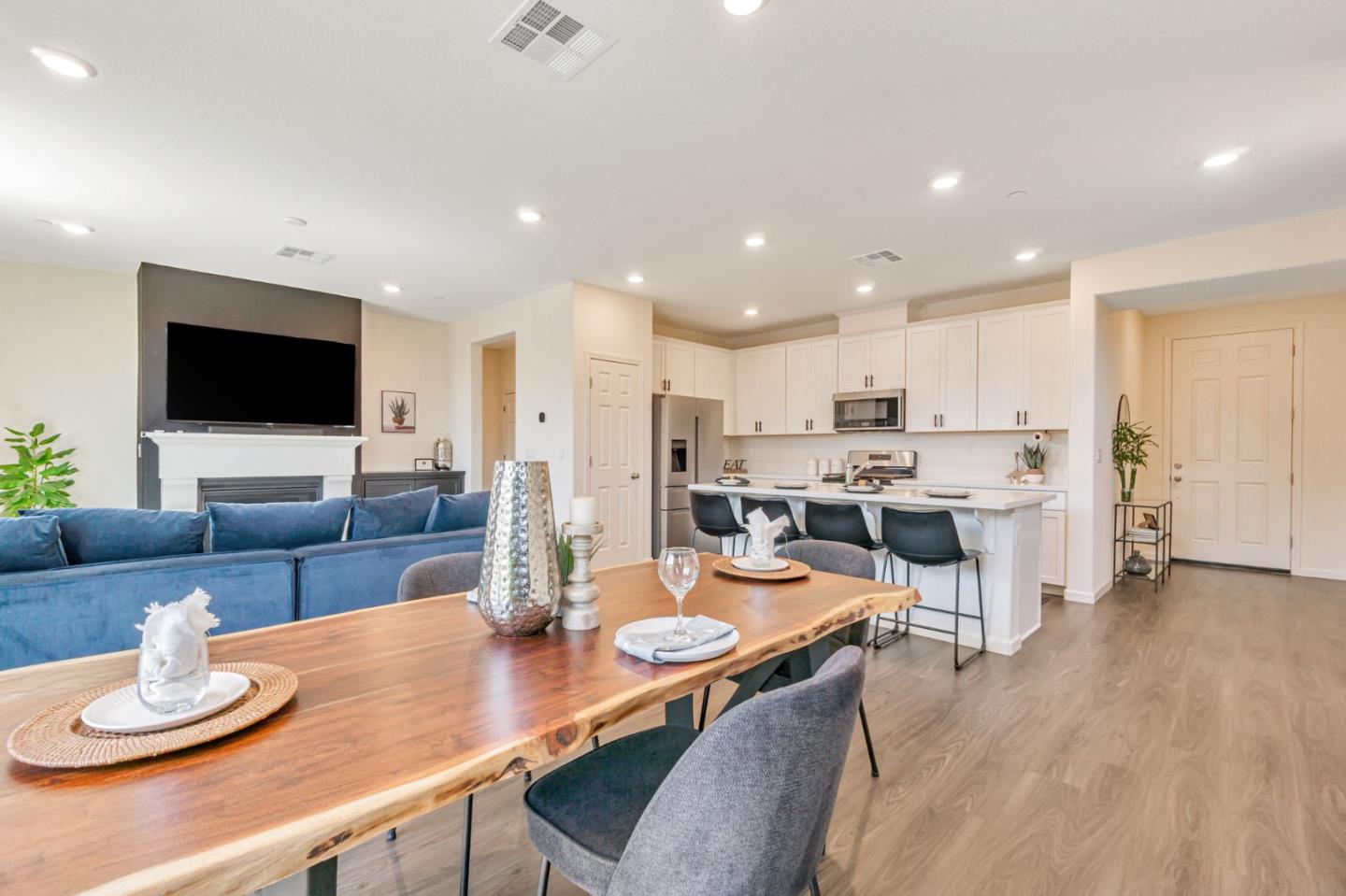 Detail Gallery Image 16 of 43 For 414 Ledro Way, Oakley,  CA 94561 - 3 Beds | 2 Baths