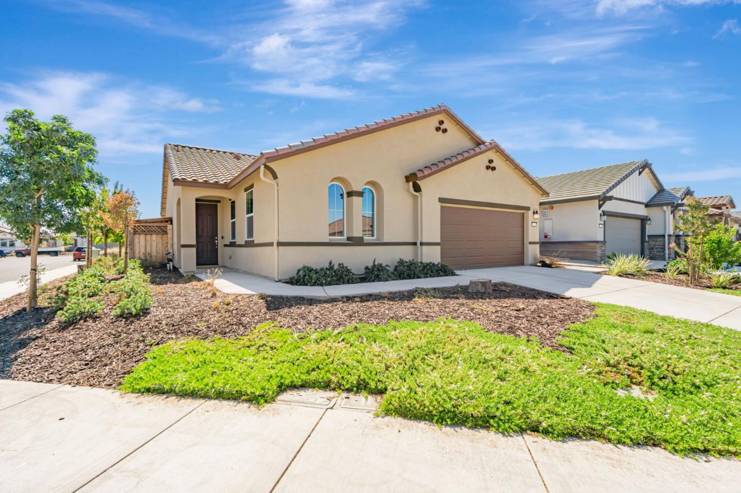 Detail Gallery Image 2 of 43 For 414 Ledro Way, Oakley,  CA 94561 - 3 Beds | 2 Baths
