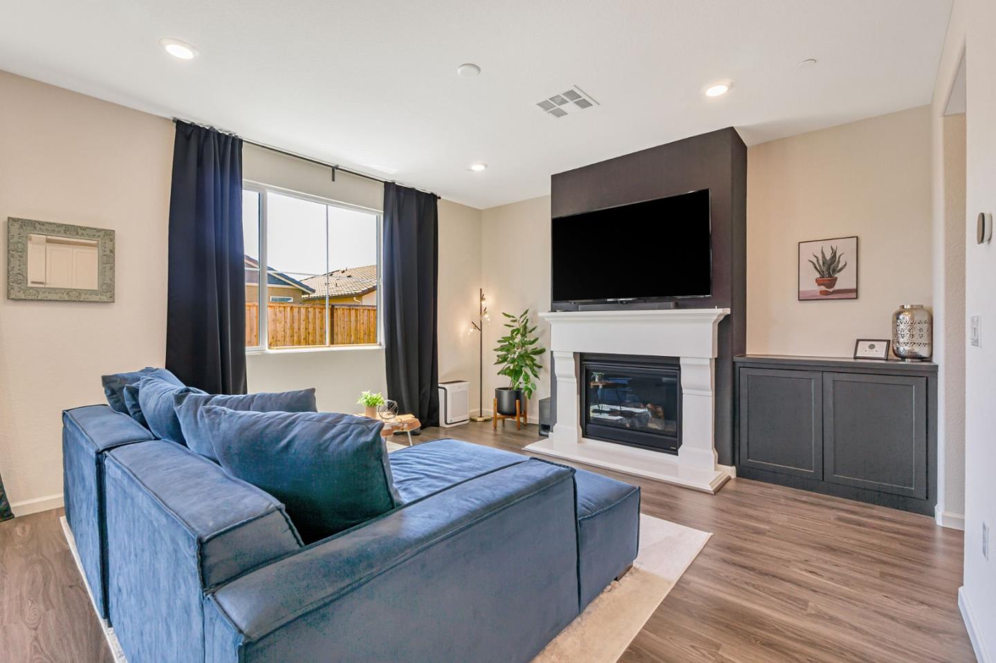 Detail Gallery Image 8 of 43 For 414 Ledro Way, Oakley,  CA 94561 - 3 Beds | 2 Baths