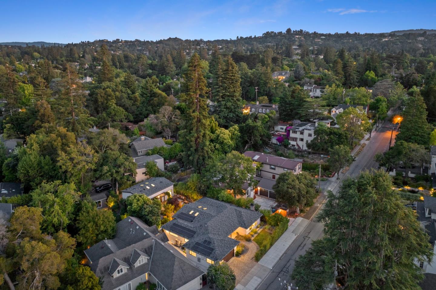Detail Gallery Image 112 of 128 For 613 Barroilhet Ave, San Mateo,  CA 94402 - 3 Beds | 3 Baths