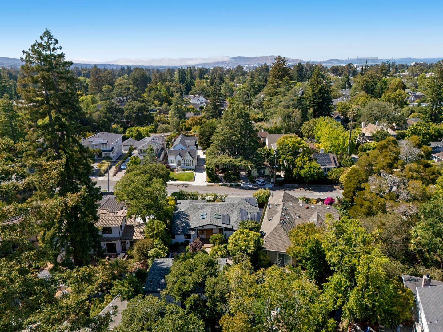 Detail Gallery Image 121 of 128 For 613 Barroilhet Ave, San Mateo,  CA 94402 - 3 Beds | 3 Baths