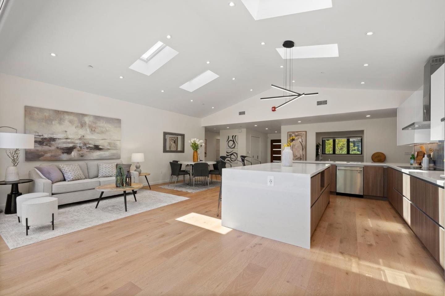 Detail Gallery Image 16 of 128 For 613 Barroilhet Ave, San Mateo,  CA 94402 - 3 Beds | 3 Baths