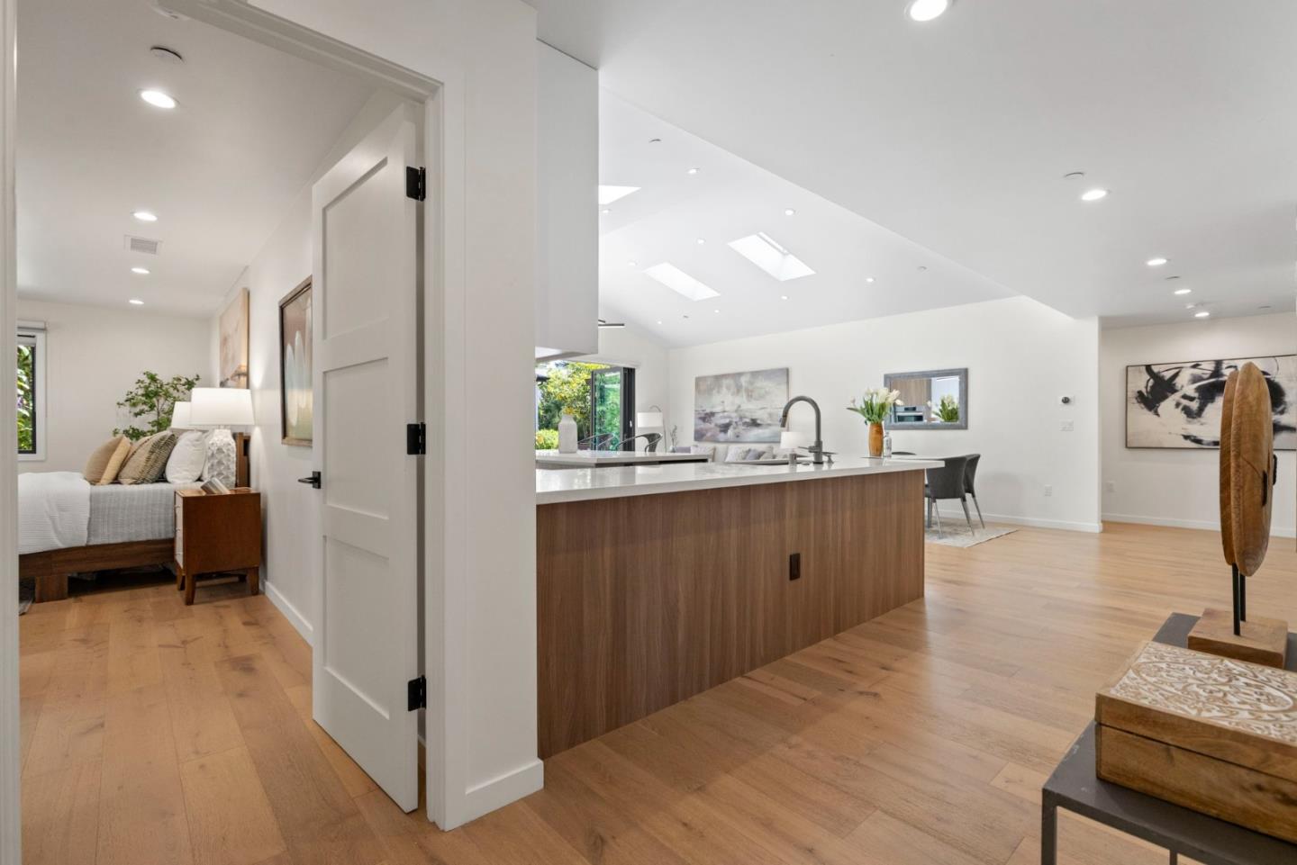 Detail Gallery Image 61 of 128 For 613 Barroilhet Ave, San Mateo,  CA 94402 - 3 Beds | 3 Baths