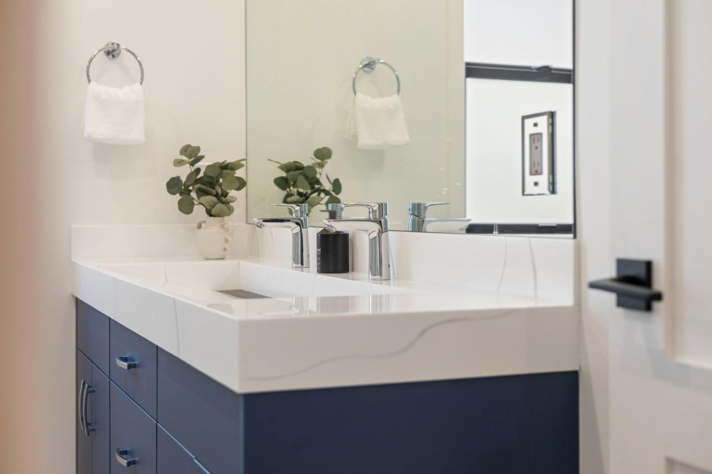Detail Gallery Image 71 of 128 For 613 Barroilhet Ave, San Mateo,  CA 94402 - 3 Beds | 3 Baths
