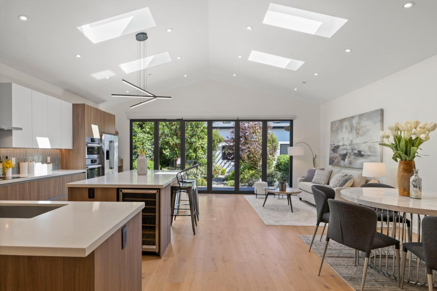 Detail Gallery Image 9 of 128 For 613 Barroilhet Ave, San Mateo,  CA 94402 - 3 Beds | 3 Baths