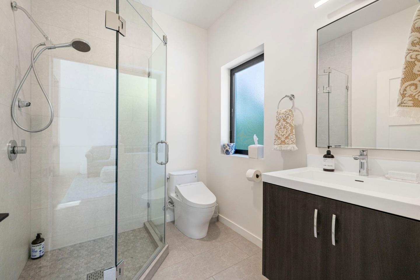Detail Gallery Image 95 of 128 For 613 Barroilhet Ave, San Mateo,  CA 94402 - 3 Beds | 3 Baths