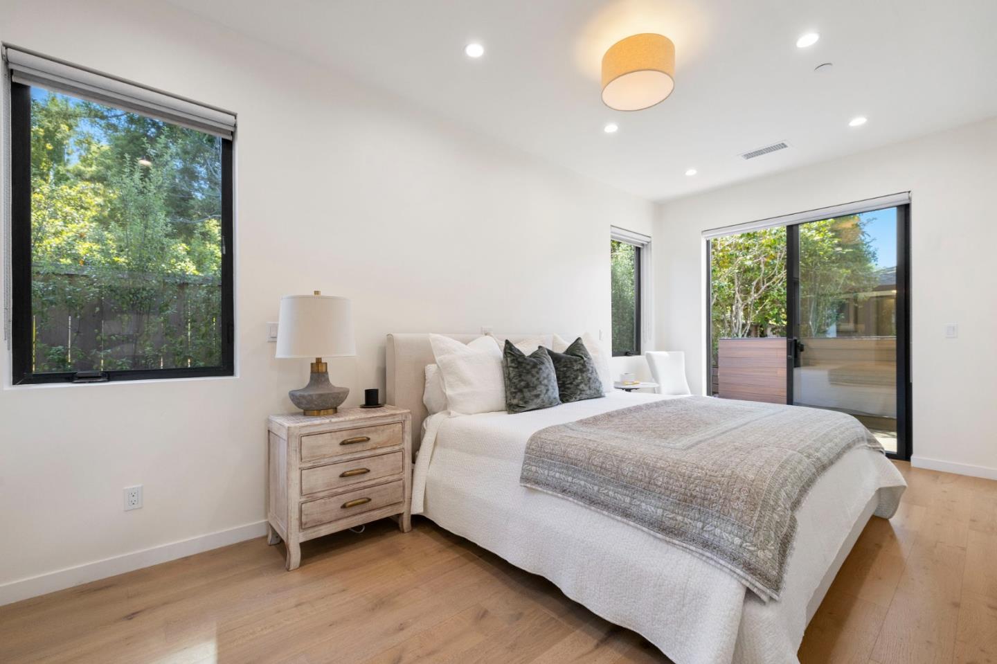 Detail Gallery Image 98 of 128 For 613 Barroilhet Ave, San Mateo,  CA 94402 - 3 Beds | 3 Baths