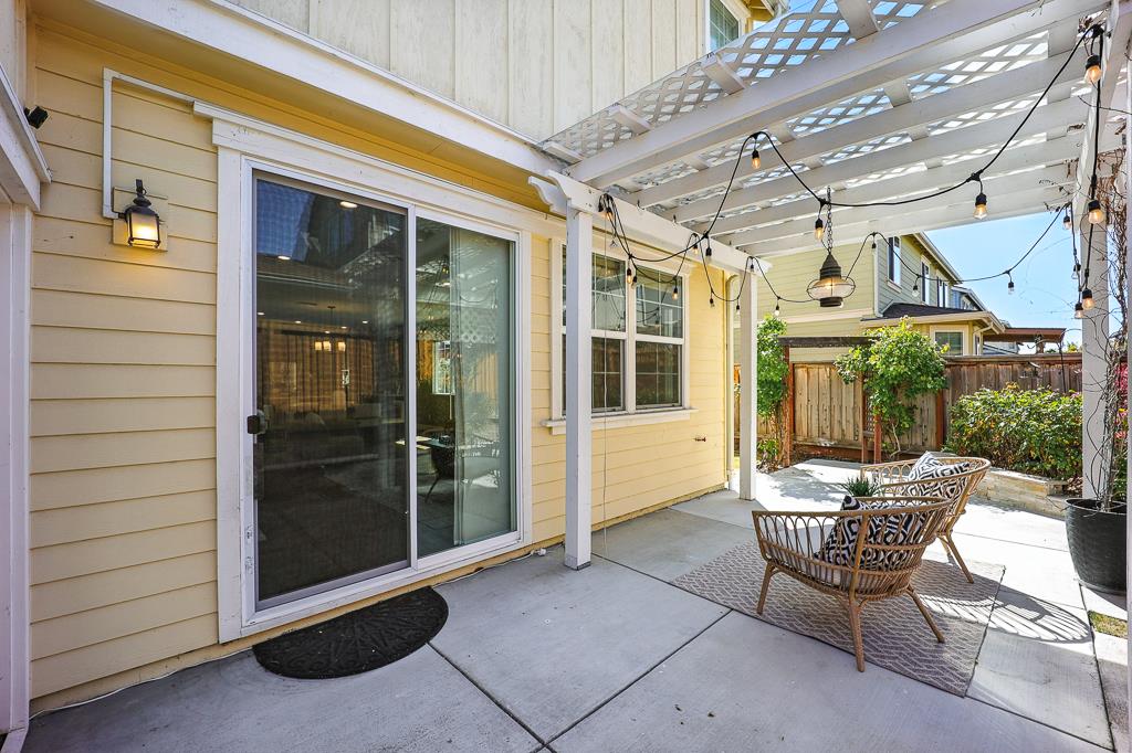 Detail Gallery Image 10 of 91 For 33528 Mustang St, Fremont,  CA 94555 - 5 Beds | 3/1 Baths