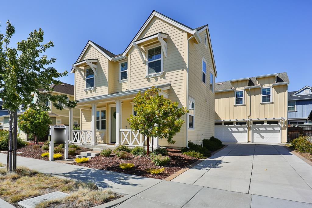 Detail Gallery Image 2 of 91 For 33528 Mustang St, Fremont,  CA 94555 - 5 Beds | 3/1 Baths