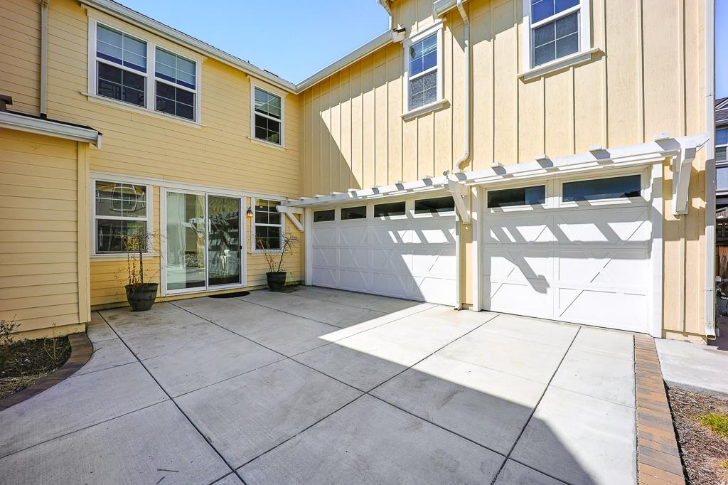 Detail Gallery Image 5 of 91 For 33528 Mustang St, Fremont,  CA 94555 - 5 Beds | 3/1 Baths