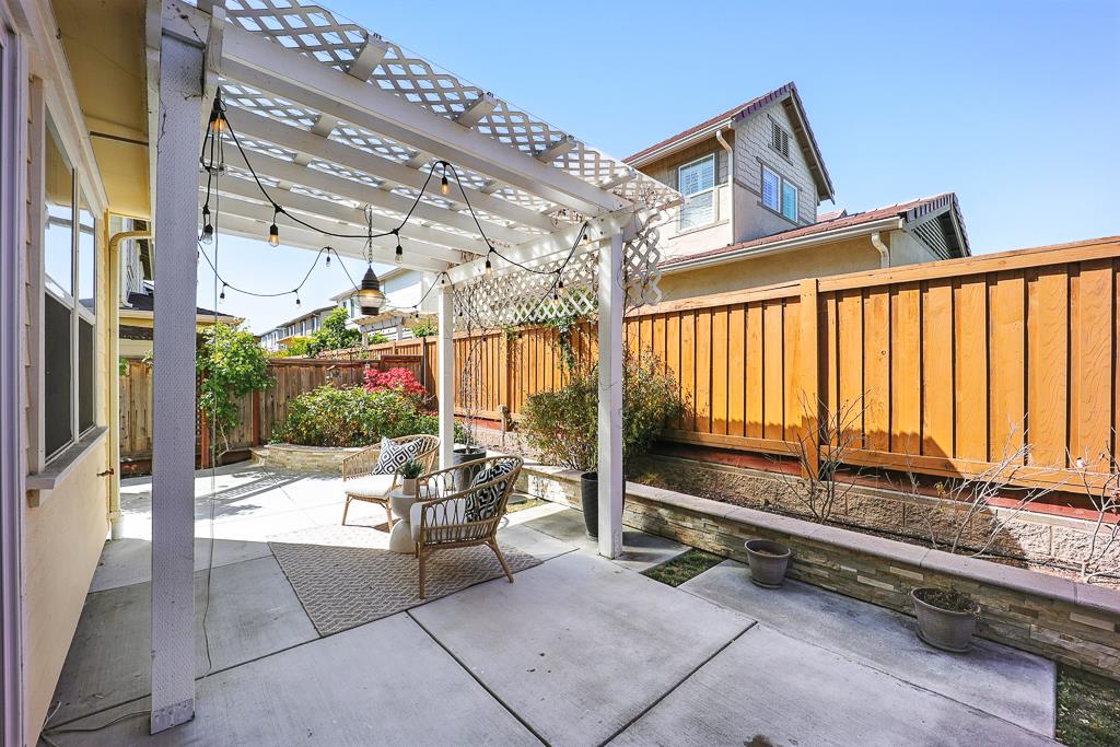 Detail Gallery Image 7 of 91 For 33528 Mustang St, Fremont,  CA 94555 - 5 Beds | 3/1 Baths