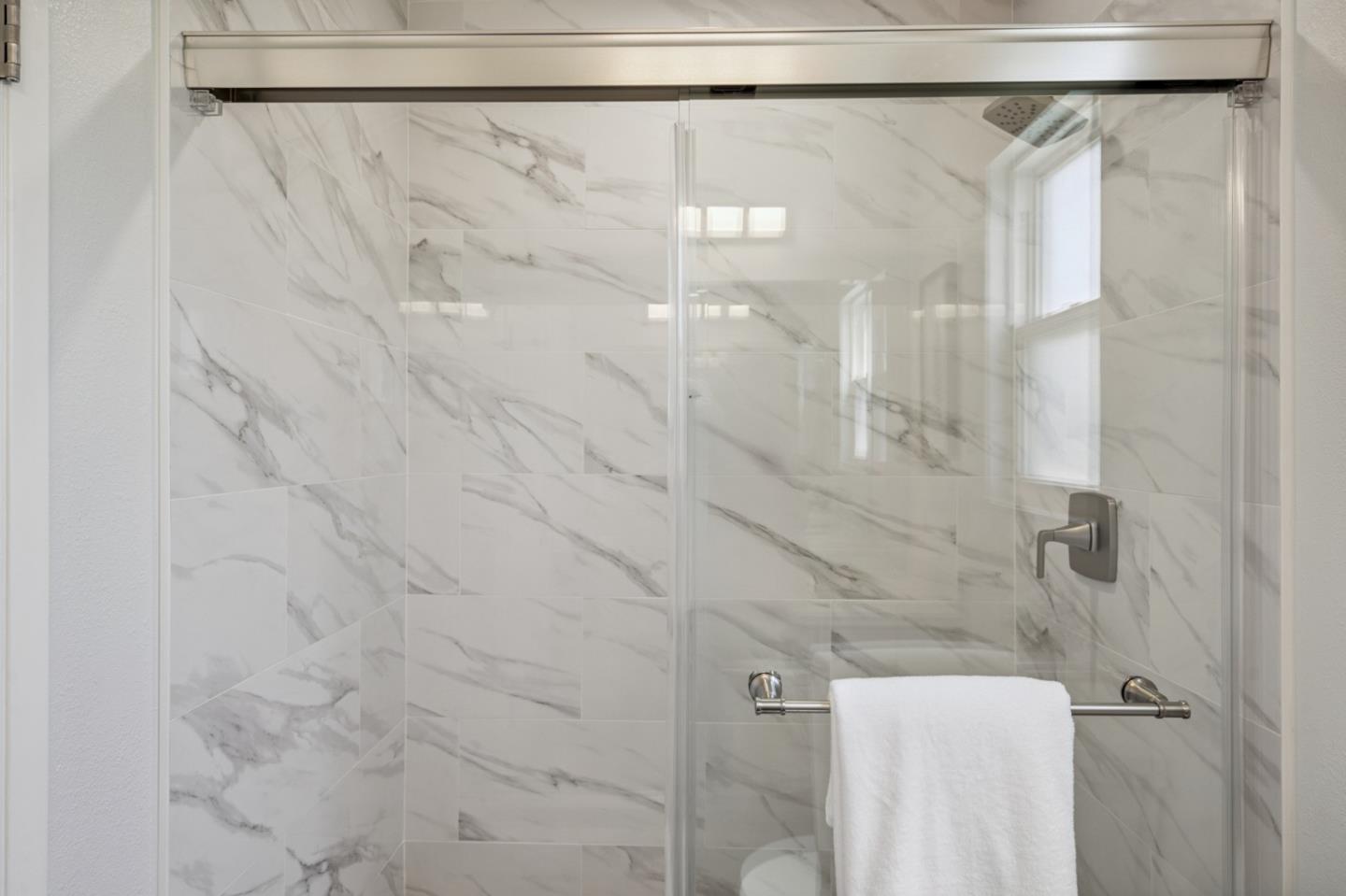 Detail Gallery Image 28 of 44 For 965 Marquette Ln, Foster City,  CA 94404 - 3 Beds | 2/1 Baths