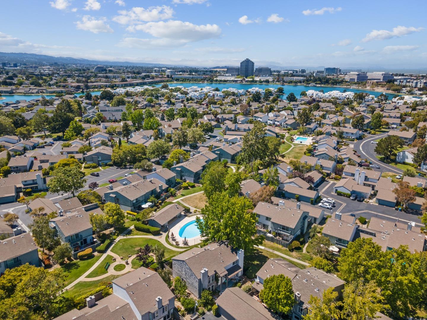 Detail Gallery Image 40 of 44 For 965 Marquette Ln, Foster City,  CA 94404 - 3 Beds | 2/1 Baths