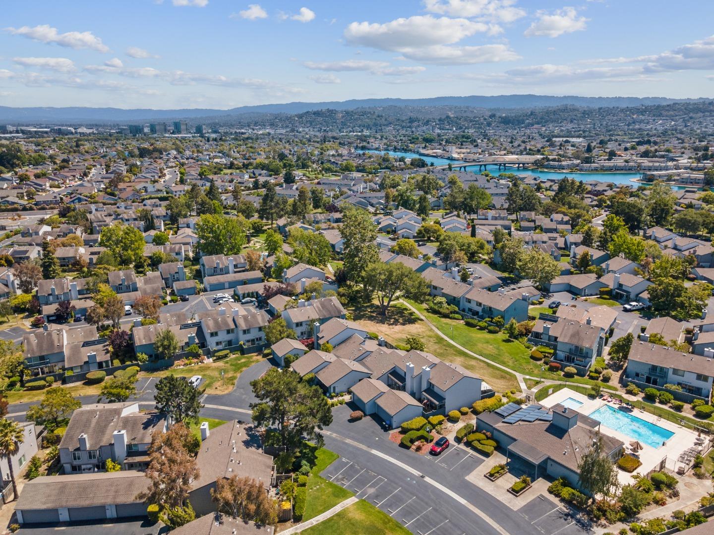 Detail Gallery Image 42 of 44 For 965 Marquette Ln, Foster City,  CA 94404 - 3 Beds | 2/1 Baths