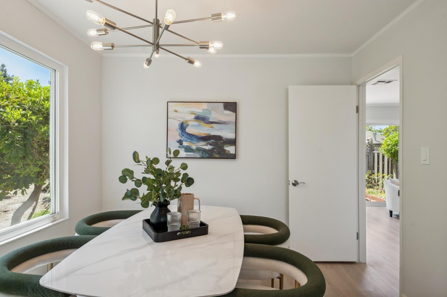 Detail Gallery Image 9 of 44 For 965 Marquette Ln, Foster City,  CA 94404 - 3 Beds | 2/1 Baths
