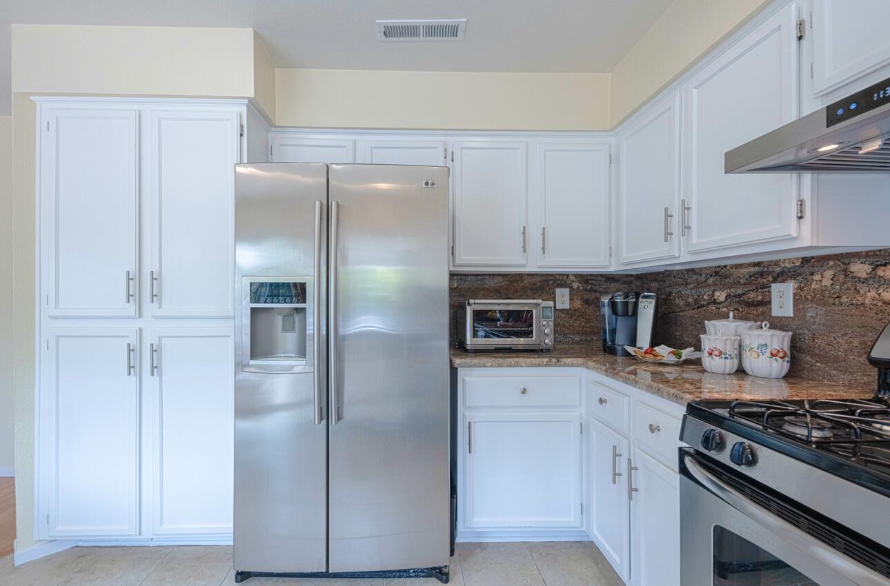 Detail Gallery Image 15 of 43 For 1768 Delancey Dr, Salinas,  CA 93906 - 4 Beds | 2/1 Baths